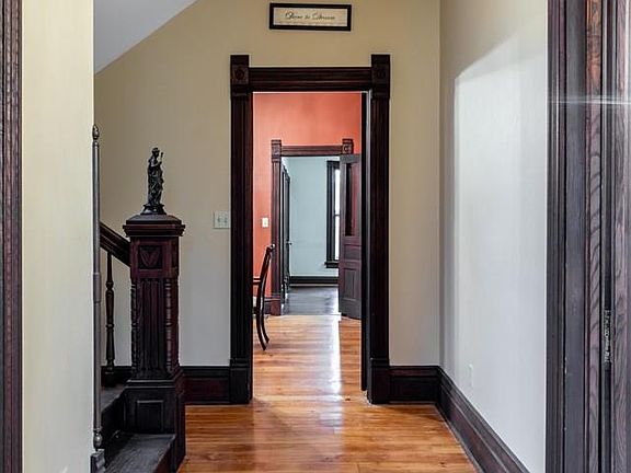 5th image of 534 E Military Ave