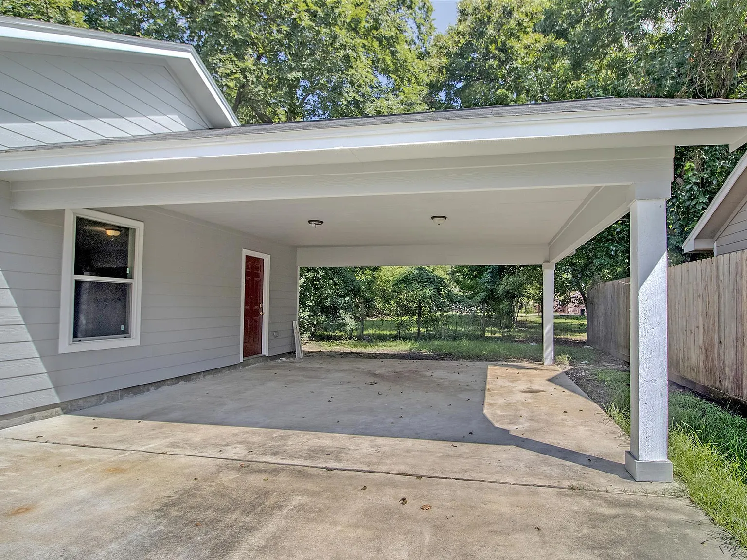 3 bed, 2.0 bath, 1179 sqft, $1,675 — Photo 3