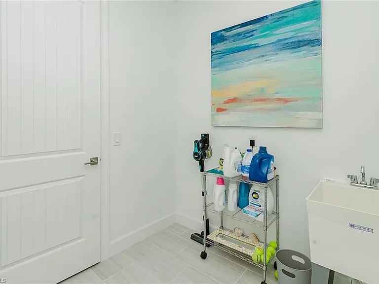 5939 Gala Dr — Photo 35