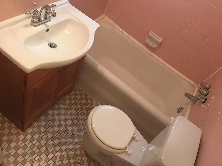 359 S Cochran Ave #9-103 — Photo 8