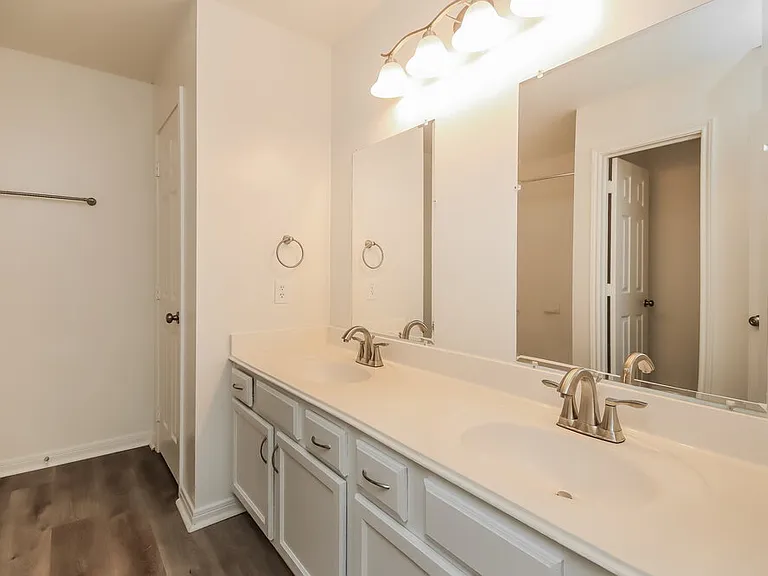 5016 Asia Ln — Photo 12