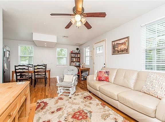 4th image of 4720 Ashbury Dr