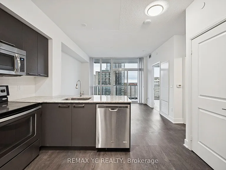 88 Sheppard Ave E #2305 — Photo 2