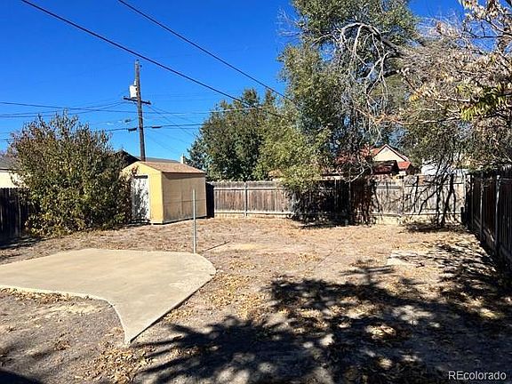 4th image of 1111 E 6th Street