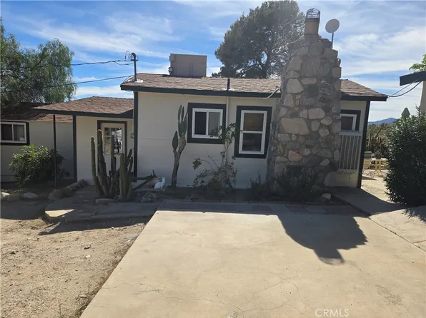 8996 Navajo Trl, Morongo Valley, CA 92256