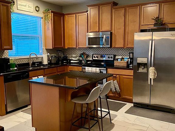 3rd image of 3018 Victoria Glen Dr