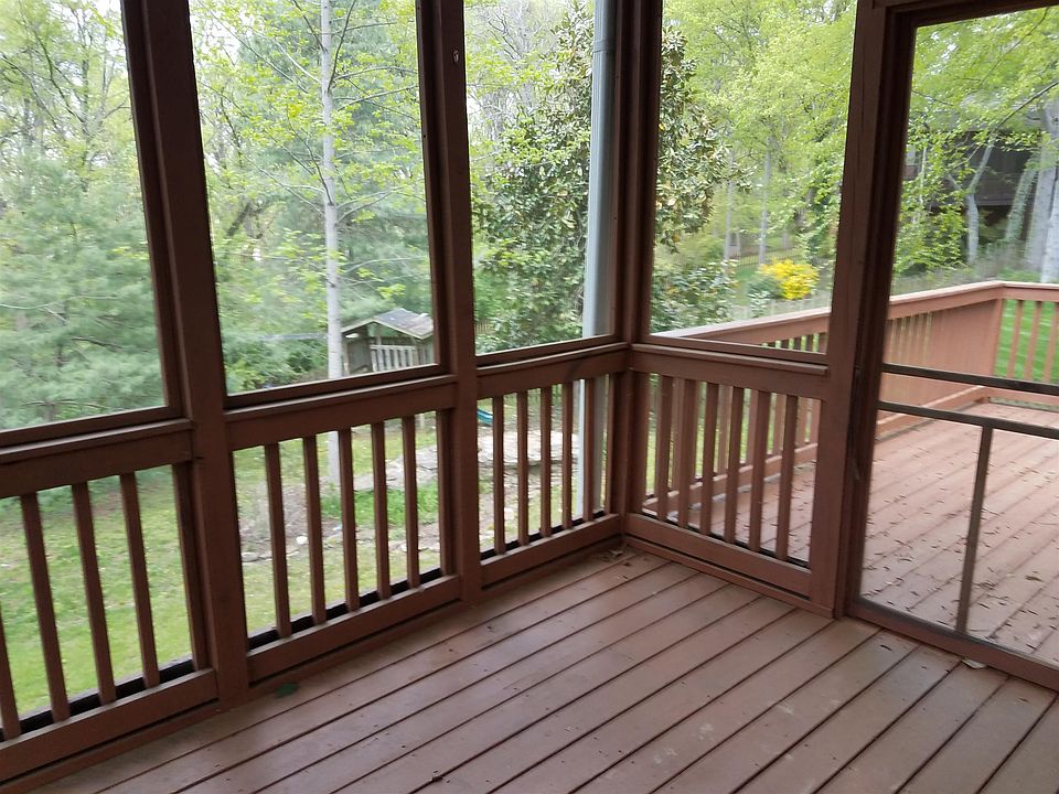 2nd image of 5157 Fredericksburg Way E