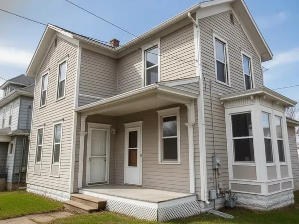 434 1/2 S State Ave, Freeport, IL 61032