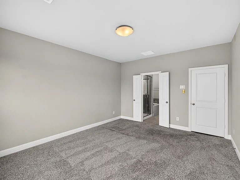 705 Parrino Pkwy — Photo 16