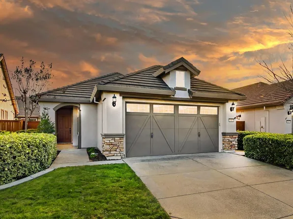 8313 Peak Forest Way, Elk Grove, CA 95757