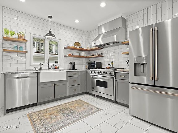 4th image of 49 Palmer St