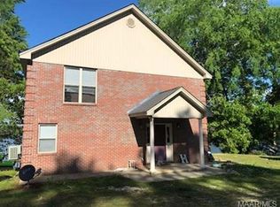 210 Jackson Cv, Deatsville, AL 36022