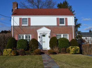 107 Bell Rd, Scarsdale, NY 10583