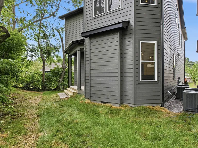 1703B Jeans Ct — Photo 33