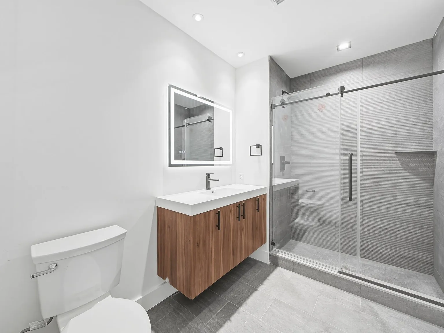 Wood Street Lofts — Photo 2