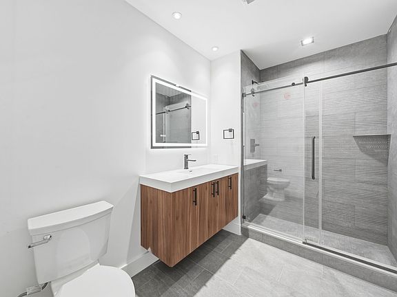 2nd image of 326 N 12th St #101