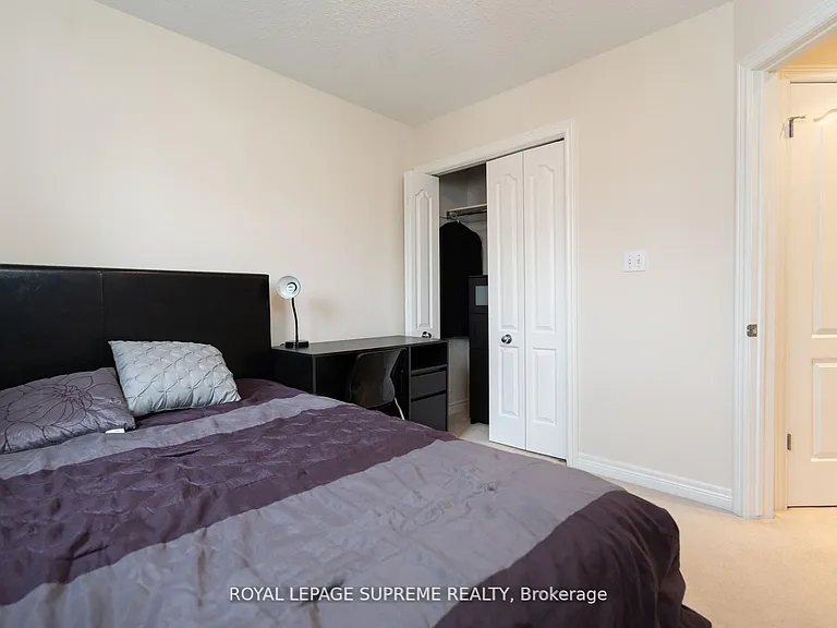 31 1/2 Thorold Rd E — Photo 25