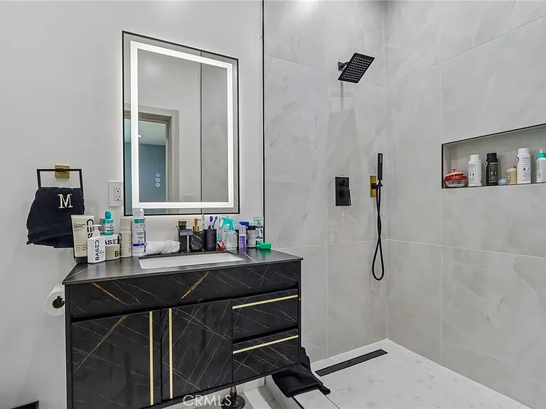 4432 Melbourne Ave — Photo 32