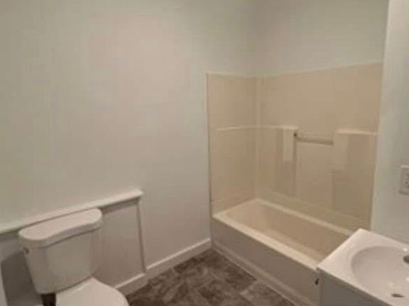 3rd image of 11 Salem St #2