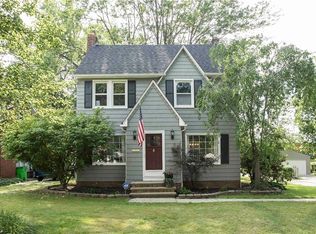 1352 Plainfield Rd, South Euclid, OH 44121