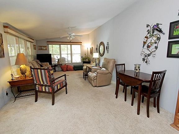 3rd image of 192 Thunderbird Dr