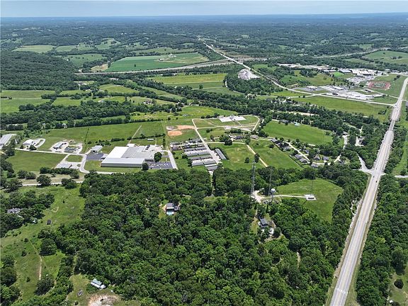 3rd image of 34AC Spring Valley Rd