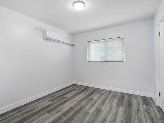 5th image of 7835 Hesperia Ave #7833