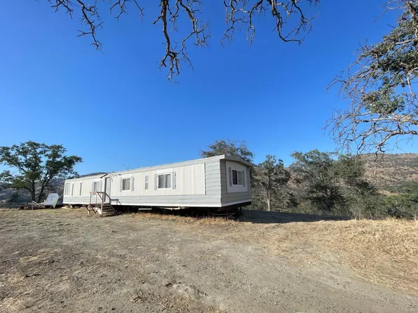 37575 Shadybrook Ln, Squaw Valley, CA 93675