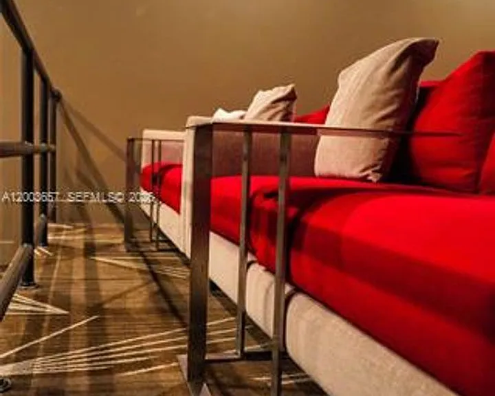 5701 Collins Ave #1714 — Photo 35