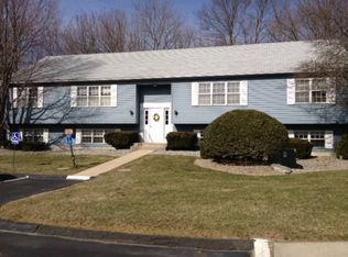 71 Founders Vlg, Clinton, CT 06413