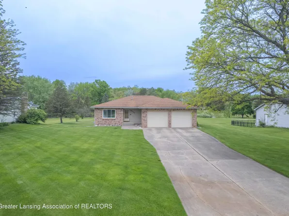 6733 E Galway Cir, Dimondale, MI 48821