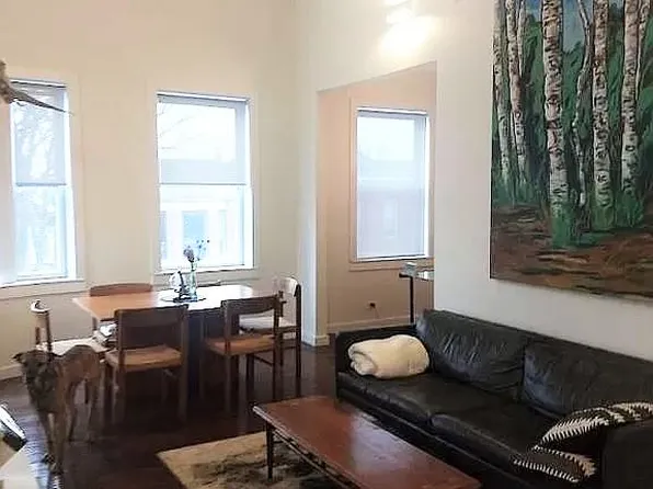 1800 W Superior St APT 2S, Chicago, IL 60622
