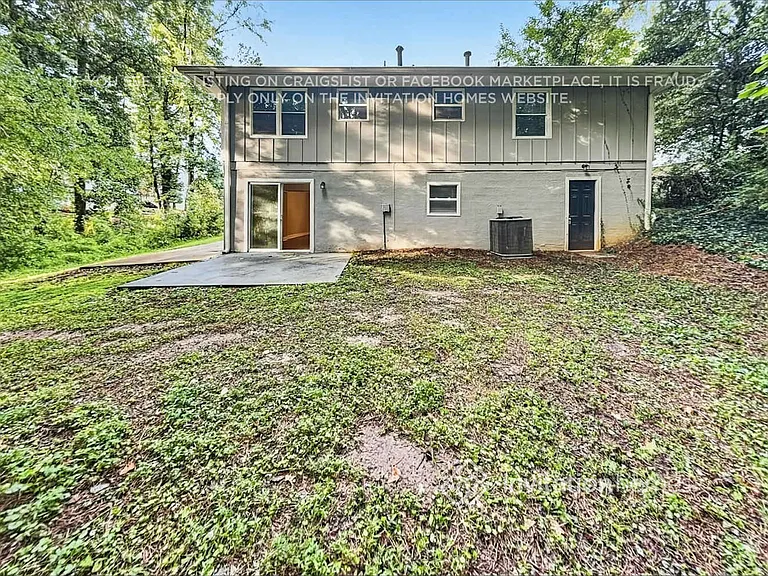 1537 Spruce Ridge Ct — Photo 18