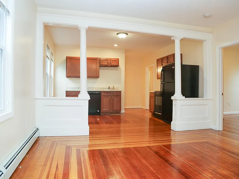 54 Bennett St #3 — Photo 6