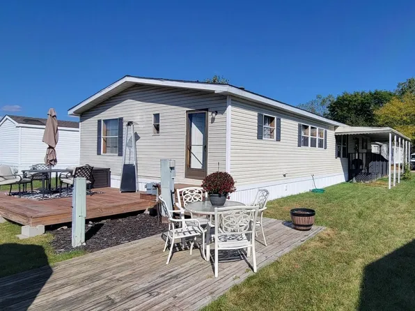 48571 Lakeview E, Shelby Township, MI 48317