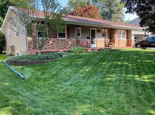 1718 Kingswood Dr, Lansing, MI 48912