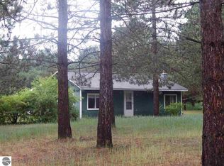 2093 W Beeler Rd, Lake City, MI 49651