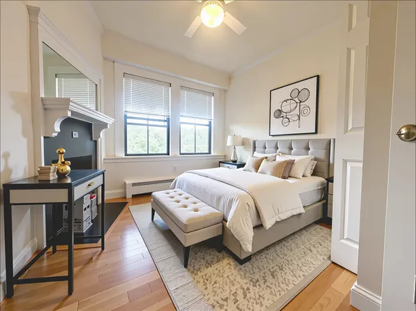 (undisclosed Address), Chestnut Hill, MA 02467