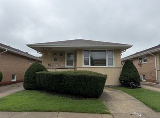 8415 S Kedvale Ave, Chicago, IL 60652
