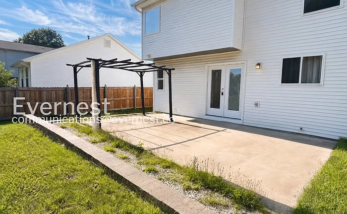 129 Royallbrook Ln — Photo 28