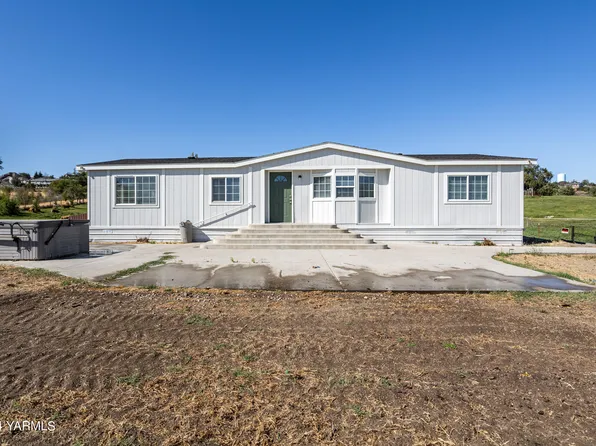 1120 SW Crescent Rd, Sunnyside, WA 98944