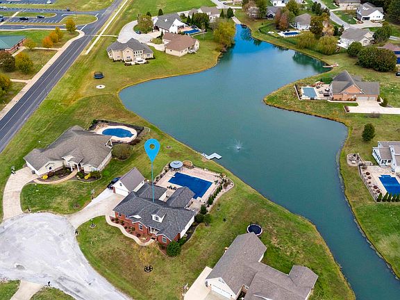 3rd image of 1404 Nicole Ln