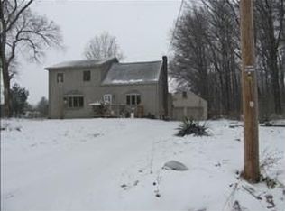 5803 Wayland Rd, Ravenna, OH 44266