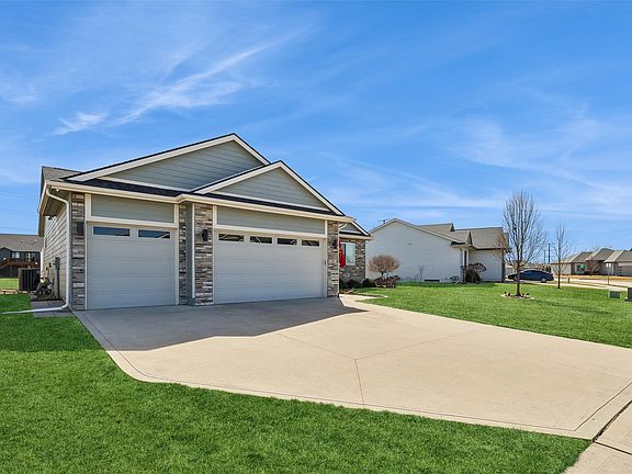 2nd image of 14818 Coyote Dr