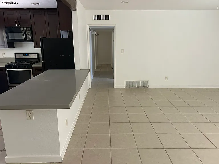 350 E Chuckwalla Rd #1 — Photo 6