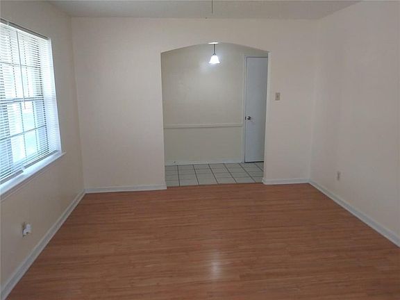 5th image of 2500 Vernon Dr