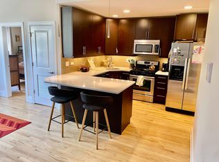 4662 N Broadway St #107A, Chicago, IL 60640
