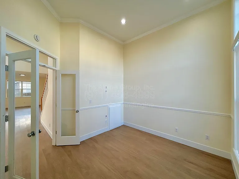 351 NW Kotrik Pl — Photo 7