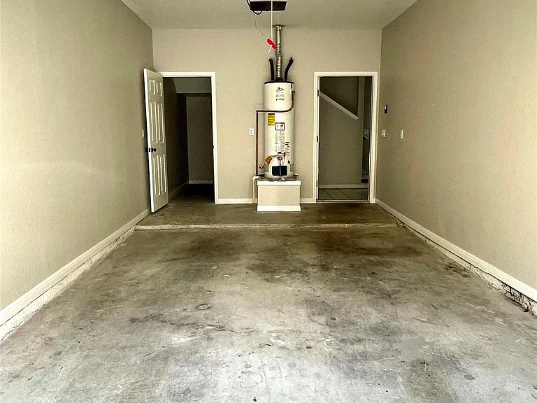 1207 W North Loop Blvd #A — Photo 33