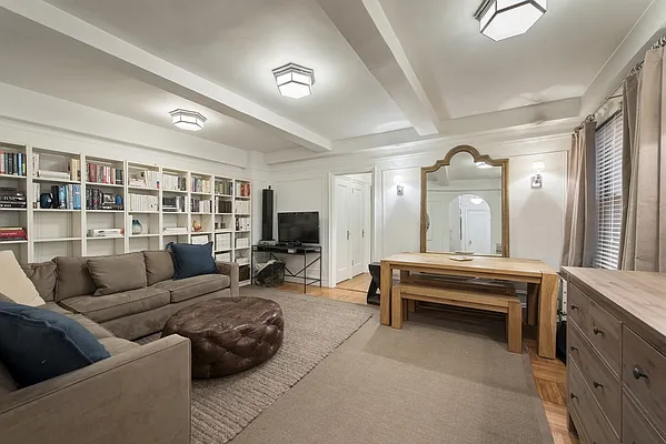 Rented by Nest Seekers International | media 56